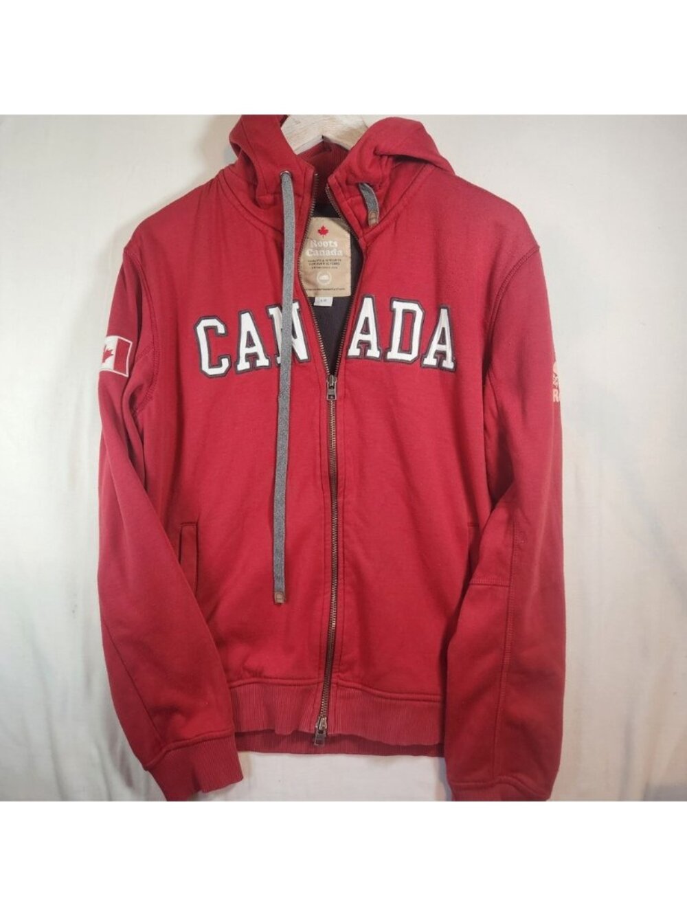 Roots Canada Mens Red Zip Up Hoodie Canada Applique Fleece Sweatshirt Large